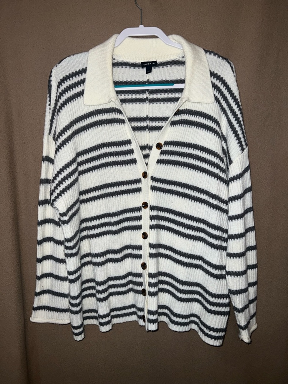 Torrid Cream & Gray Striped Button Cardigan